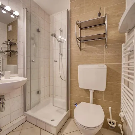 - Haus M, App 0m0602 Appartement *